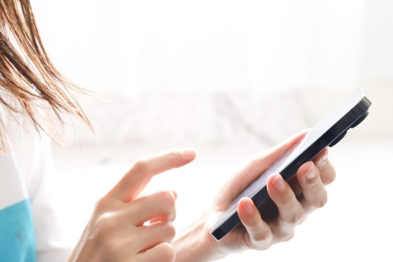 2025年】SIMフリースマホってどんな仕組み？人気のスマホ機種を