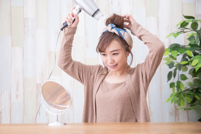 ヘアドライヤーはこれがおすすめ！ スピーディに乾かし、ダメージヘアも修復しましょう - ヤマダ家電情報サイト