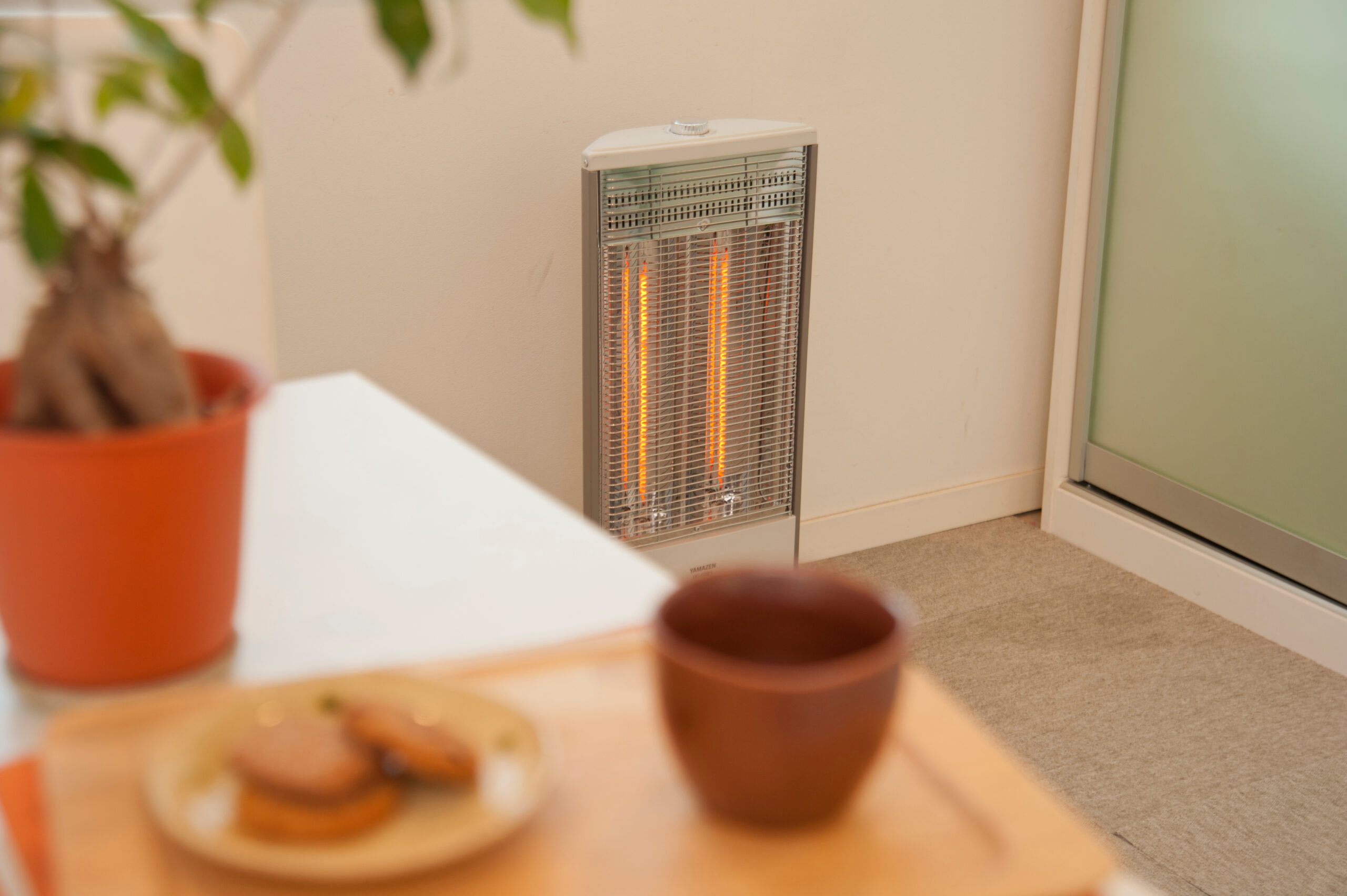 今からの時期！これ一台で部屋あったか暖房！