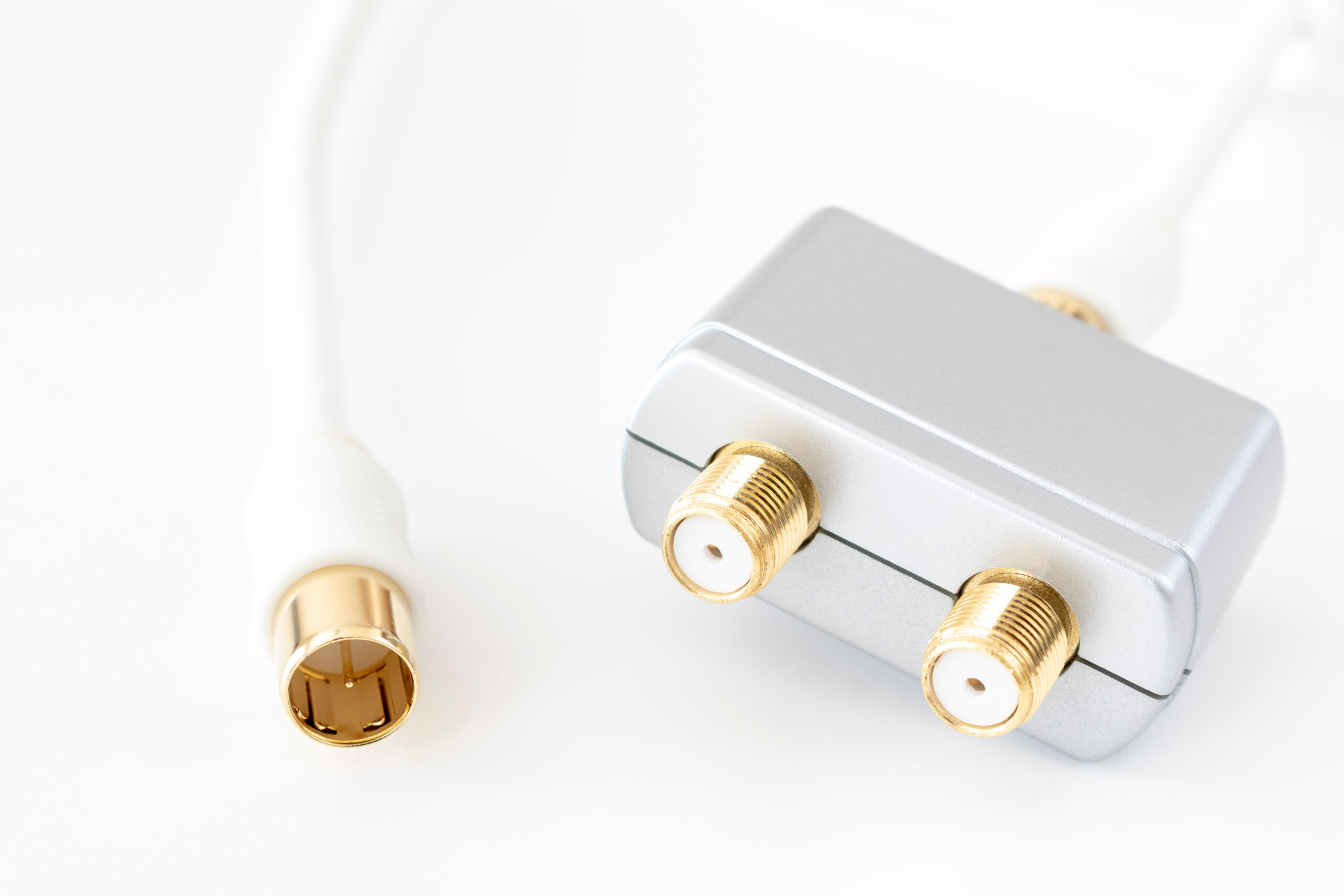 初心者向け！分配器・分波器の違いを解説 – 失敗しない選び方ガイド