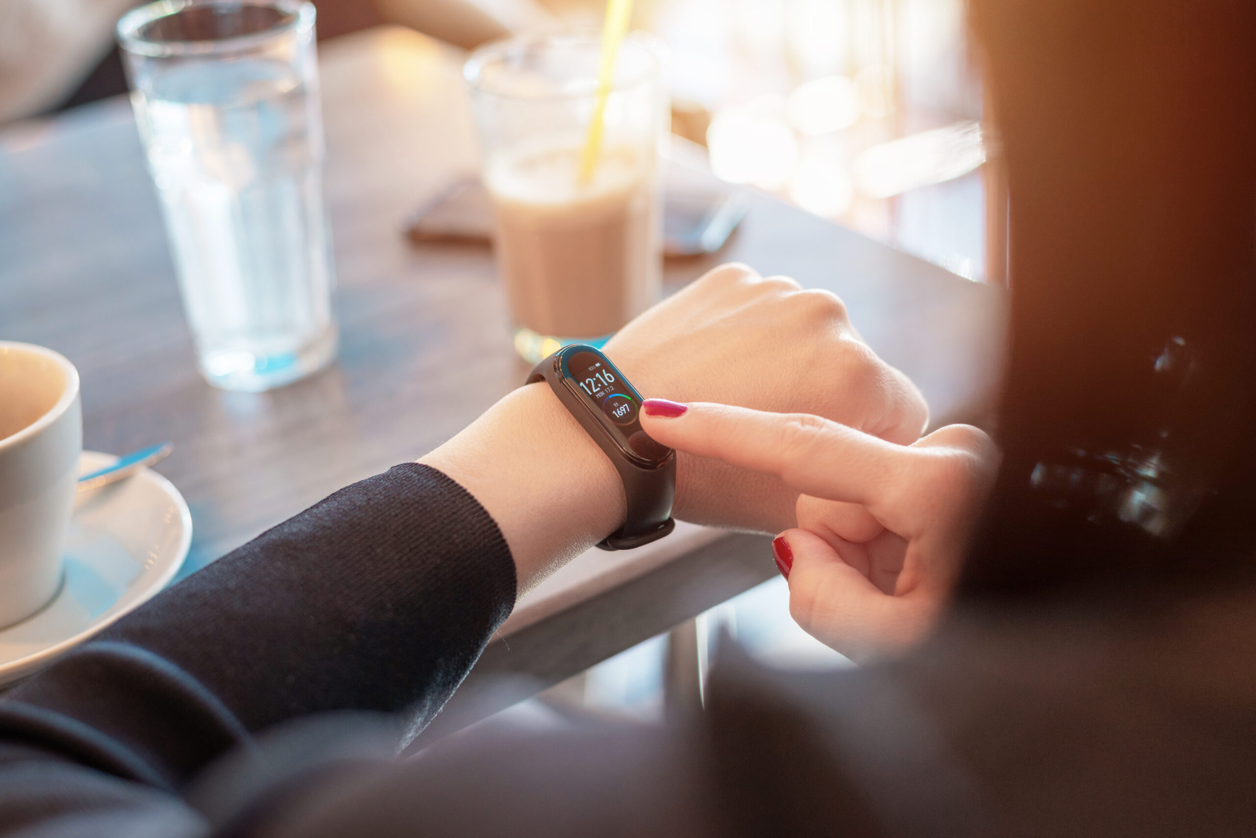 【2025年】スマートバンドのおすすめ3選！健康管理ができるモデルも紹介