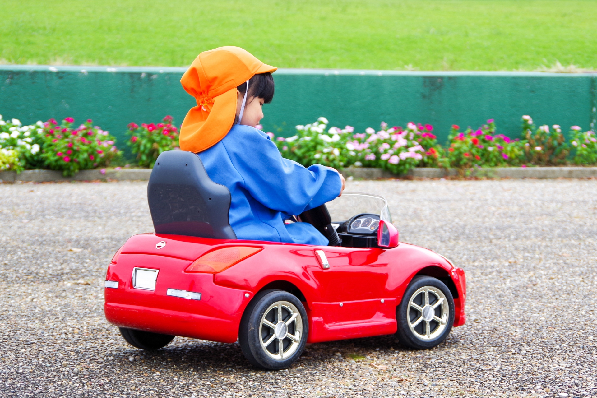 コンビカーおすすめ4選！足でこいで遊びながら体を動かせるはじめての