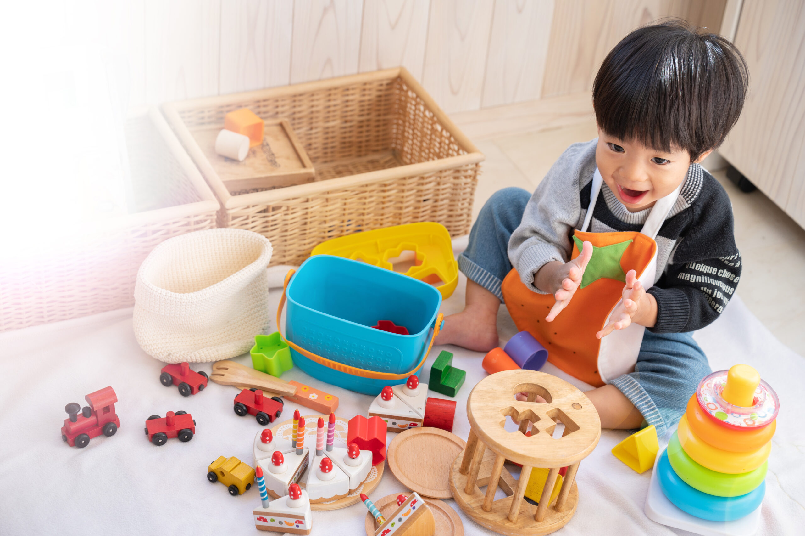 0歳児～2歳児くらいの赤ちゃん用品をまとめて必要な方に 2025年】2歳児の知育に効果的な玩具おすすめ4選！手先を動かしながら