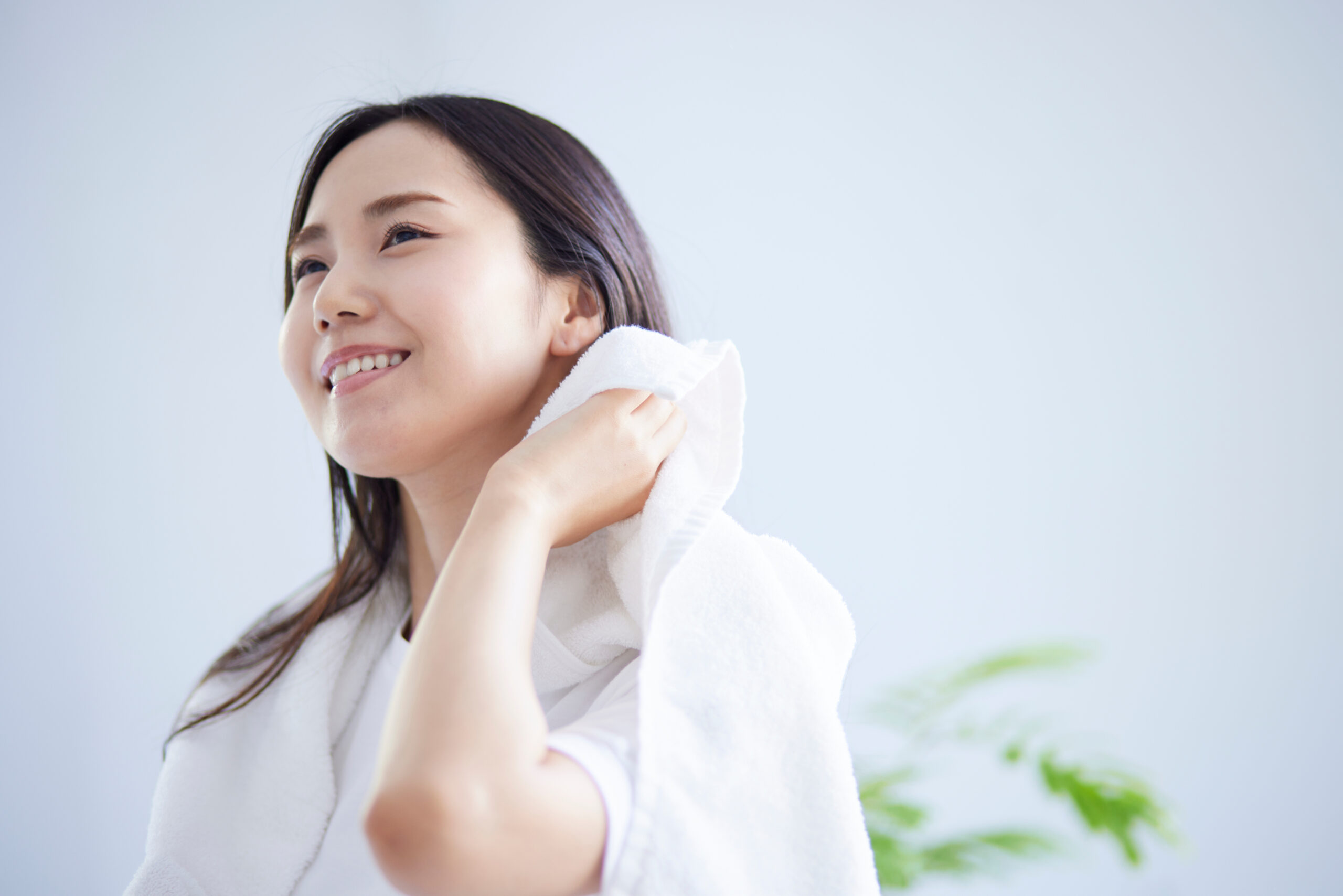 お風呂上がりに汗が止まらない原因と対策！効果的に汗を抑える方法とタイミングを解説