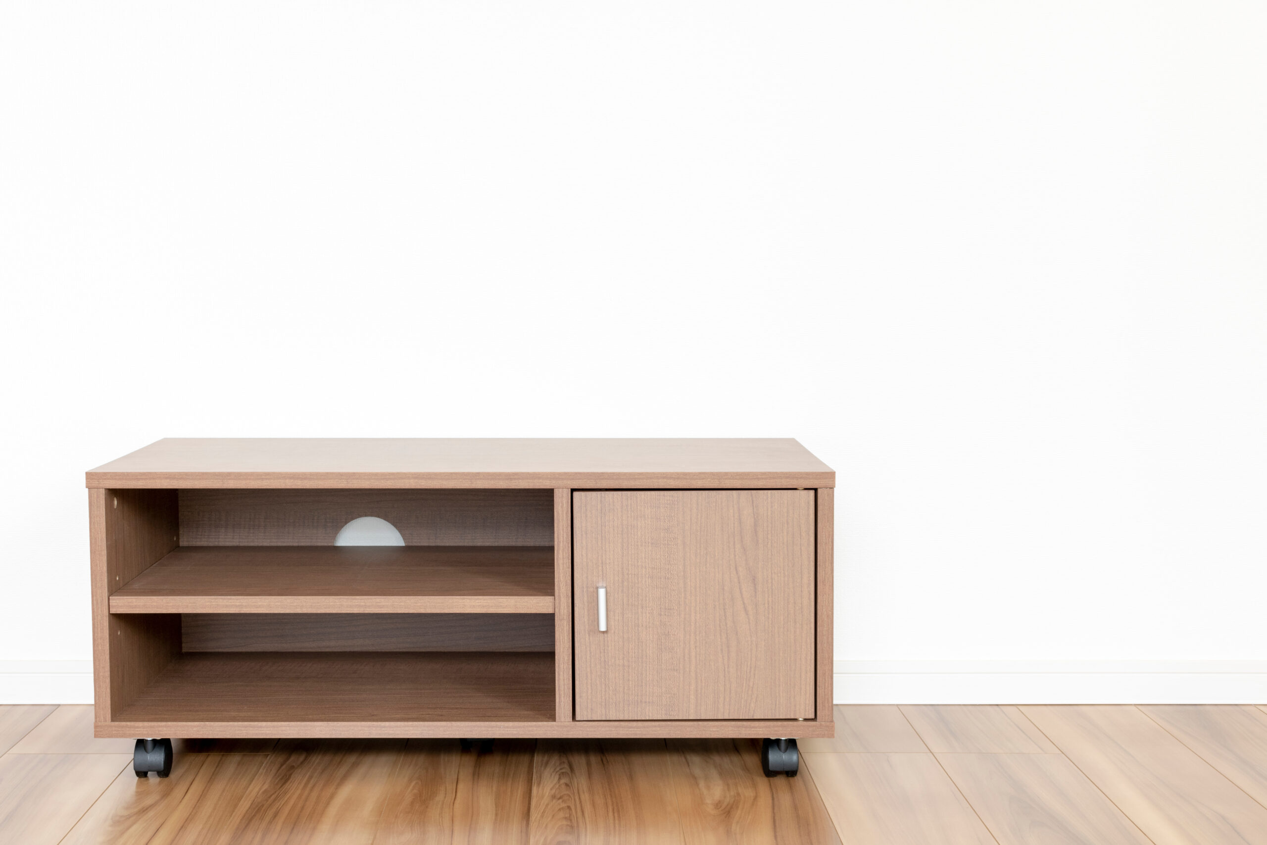 テレビ台を処分したい方必見！費用相場と正しい捨て方をご紹介