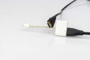 iPhoneでHDMIが映らないときの対処法！初心者でもわかる原因と確認