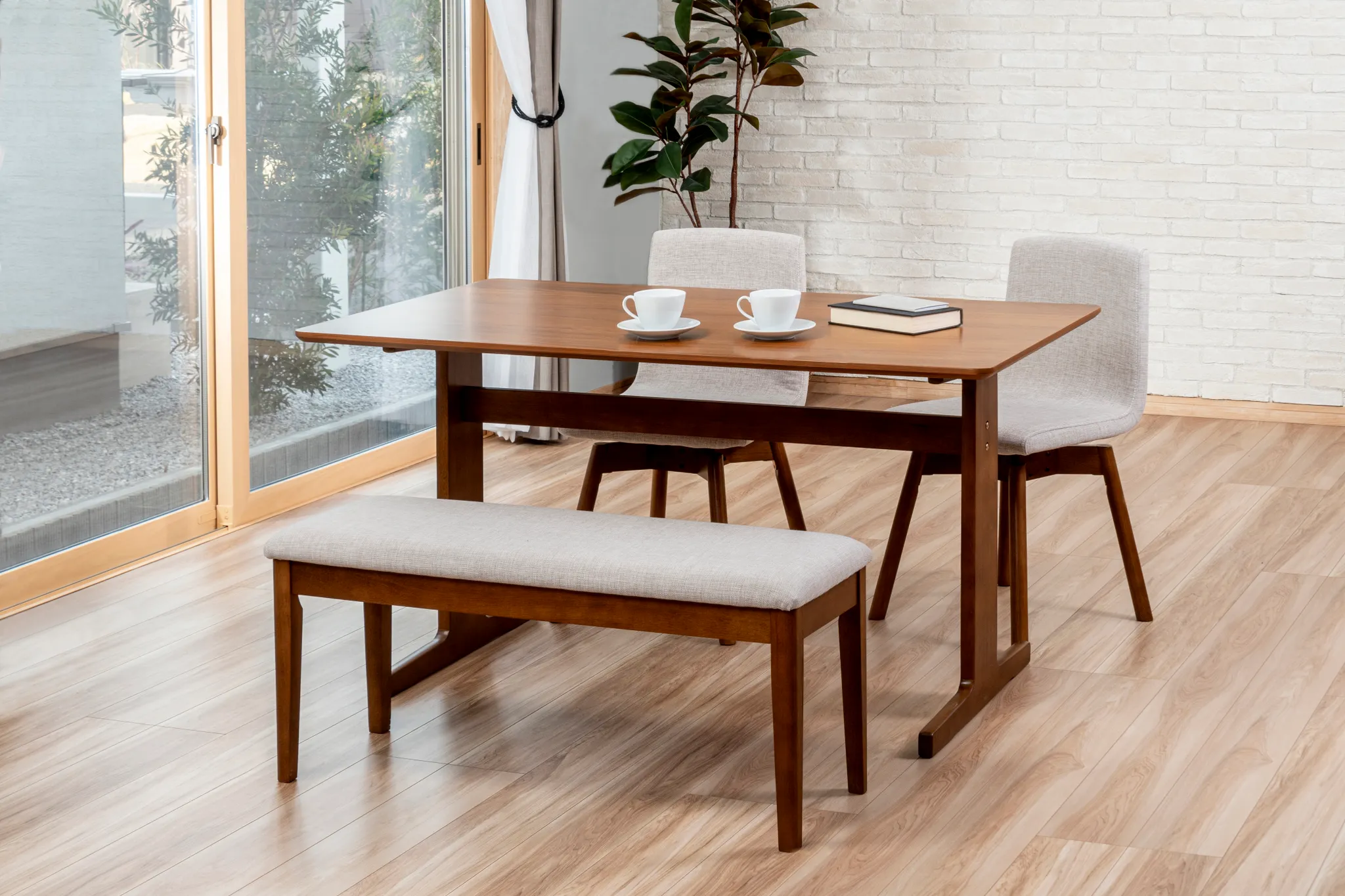 2025年】折り畳みダイニングテーブルのおすすめ！コンパクトに収納でき