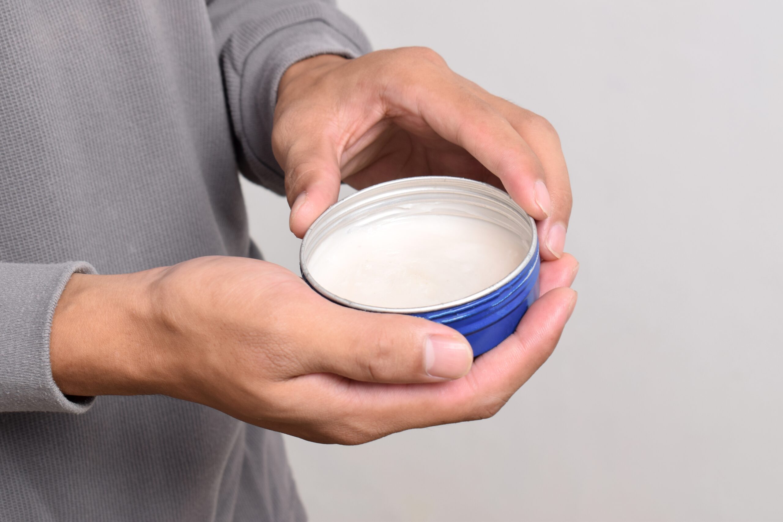 2026年】まとめ髪ワックスのおすすめ9選！アホ毛を抑えて一日中綺麗に