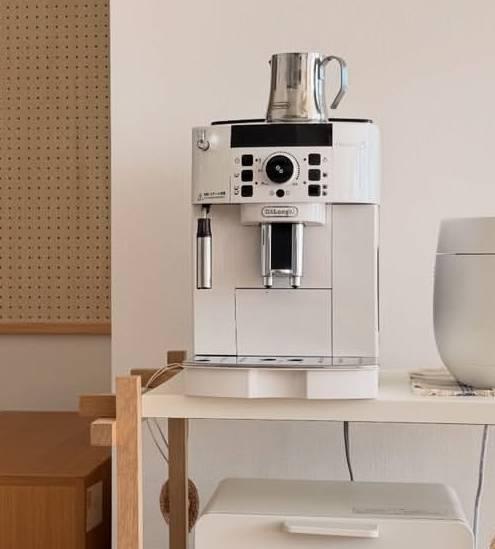コーヒーマシンって本当に便利？デロンギ マグニフィカシリーズを使っ