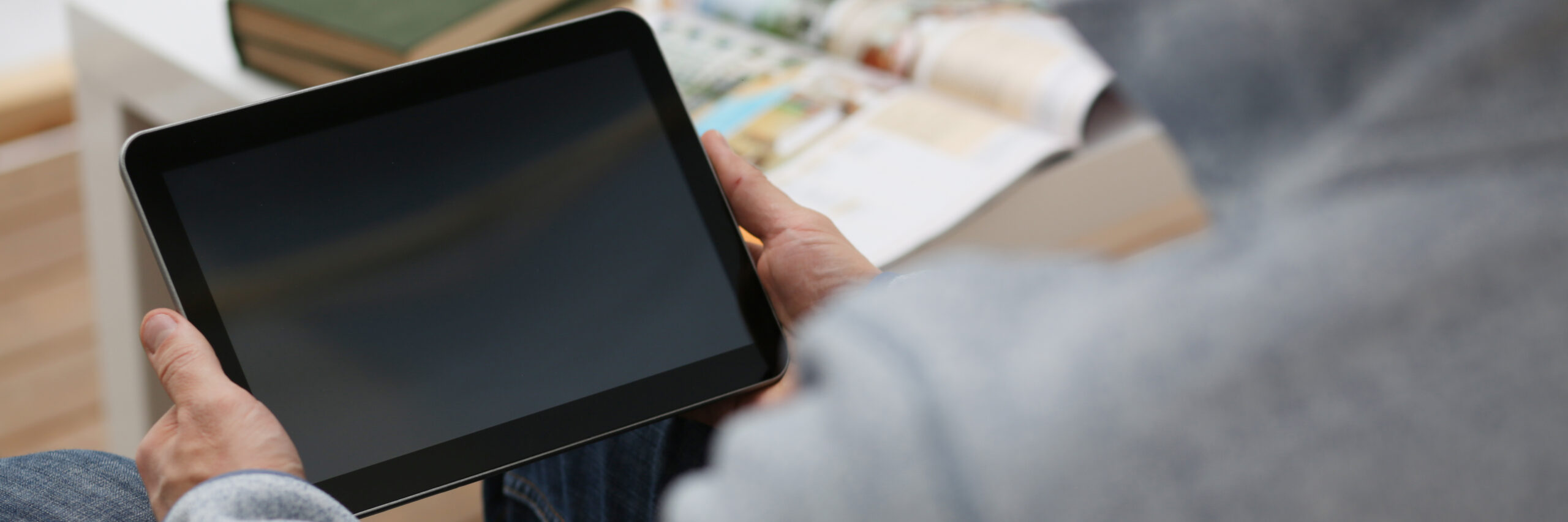 2026年】タブレット用保護フィルムのおすすめ20選！傷や指紋から画面を