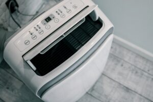 これからの時期にオススメ➰スポットクーラー機能搭載除湿機 2026年】除湿機能付きスポットクーラーのおすすめ6選！ - ヤマダ家電